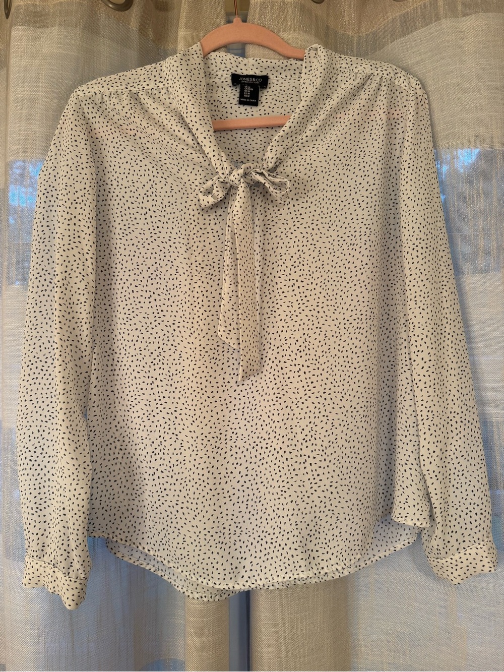 Jones New York Printed Tie-Neck Blouse Size Medium Like New